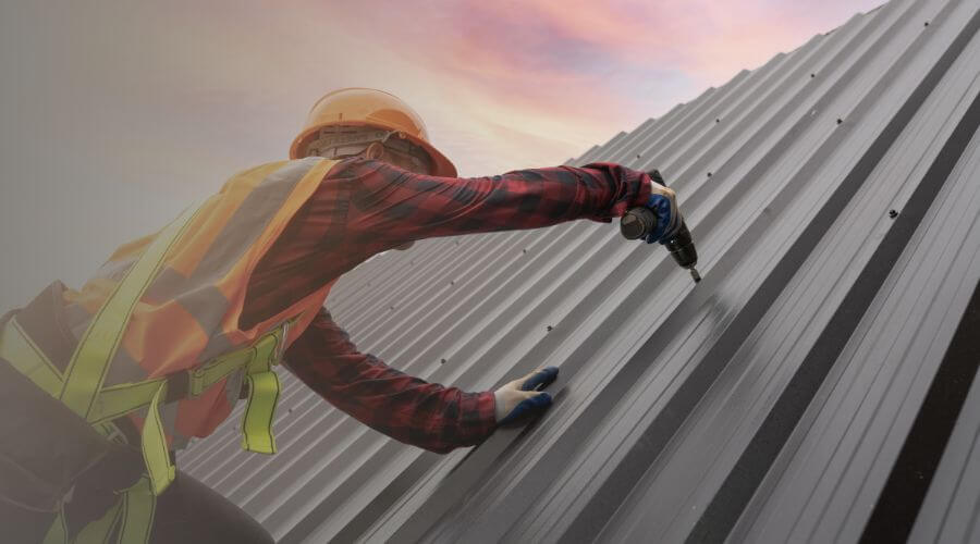Expert Emergency Roof Repairs services in Saint Clair Shores, MI